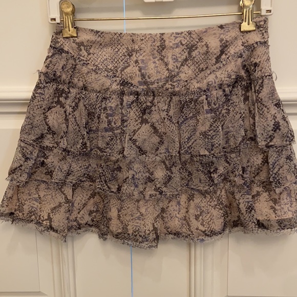 Zadig & Voltaire Deluxe mini skirt. - Picture 3 of 4